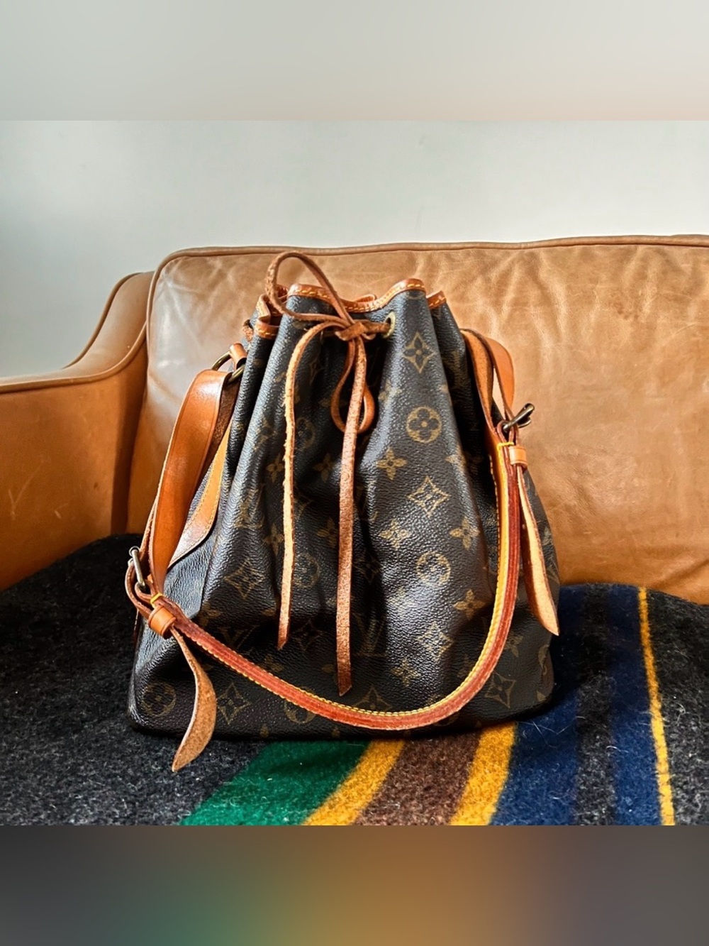 Authentic Louis Vuitton Noe